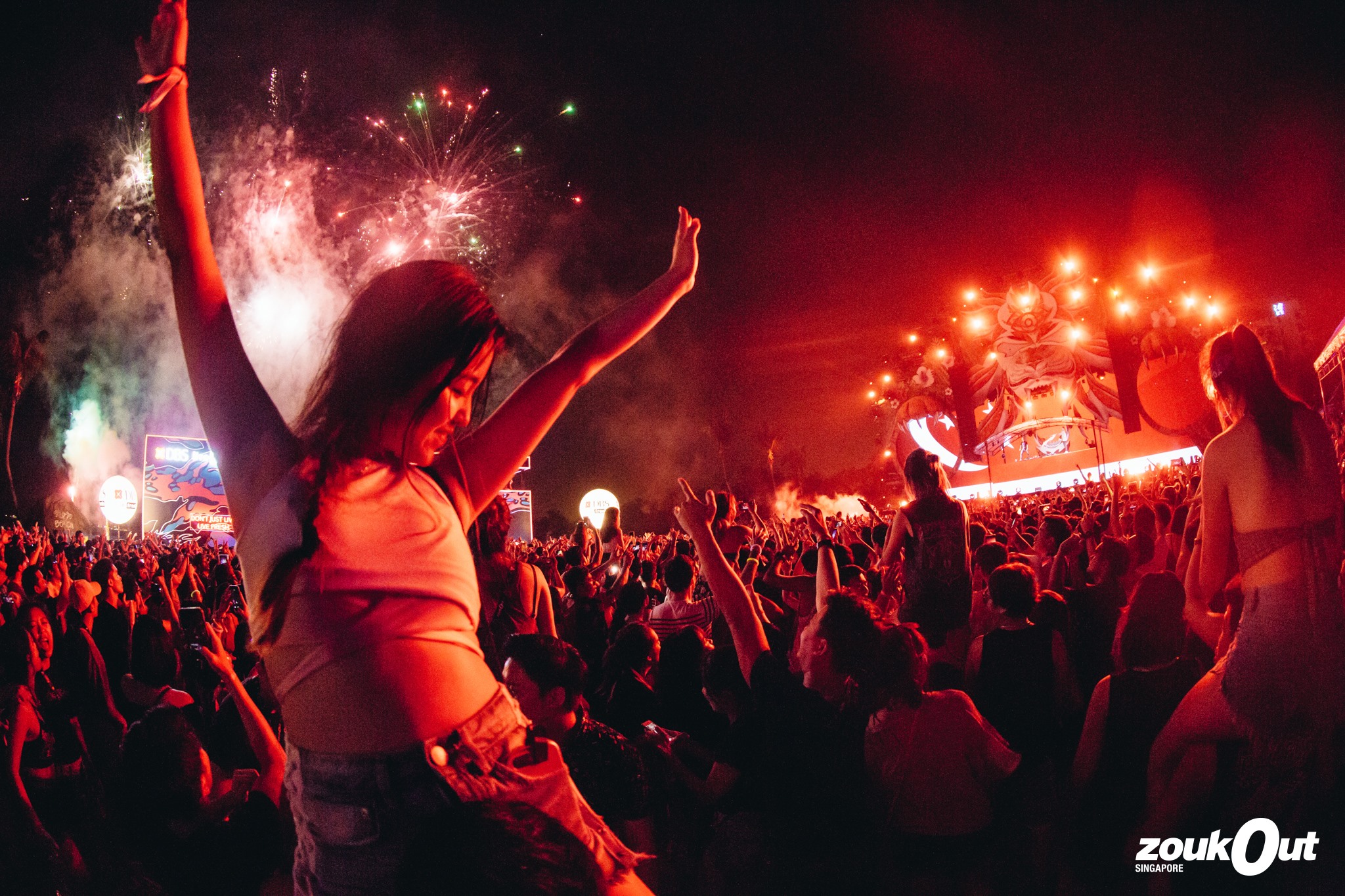 Zoukout Singapore Let lose to the rhythms.